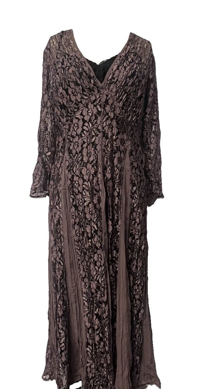 Lola P. Lace Maxi Dress M Purple Witchy Fairy Whimsigoth Gypsy Romantic 90s Y2K